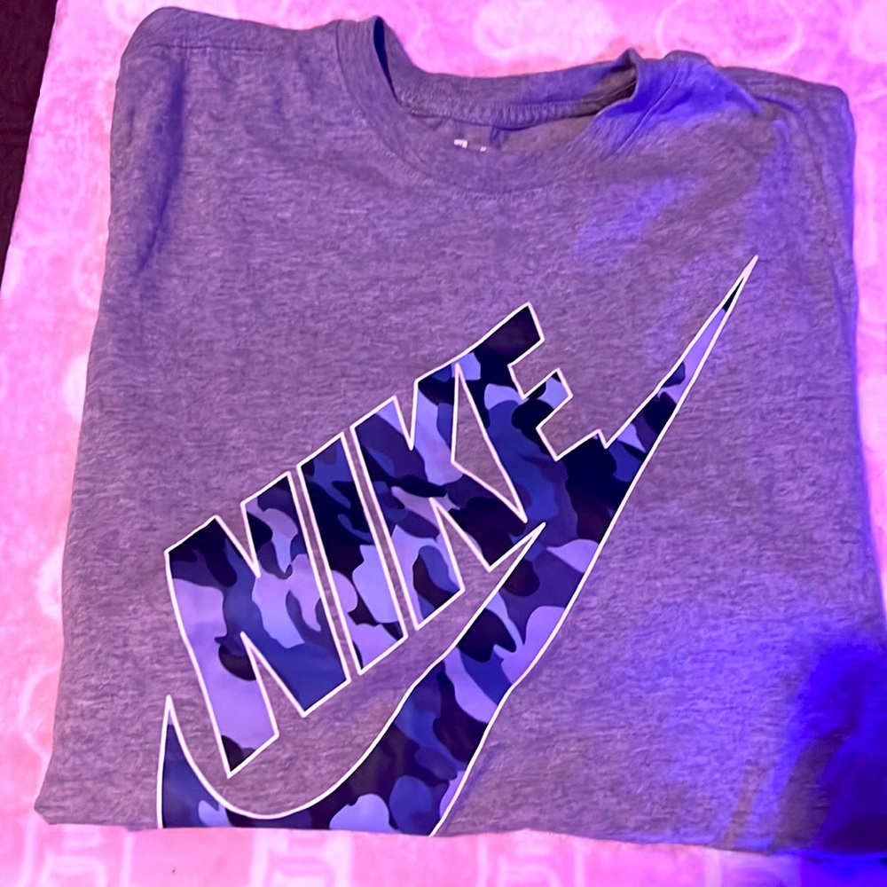 Mens nike T-shirt